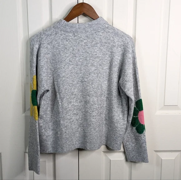 Natural Life Everyone’s Favorite Sweater XS Ash Flower Intarsia Daisy Whimsical - Picture 10 of 12
